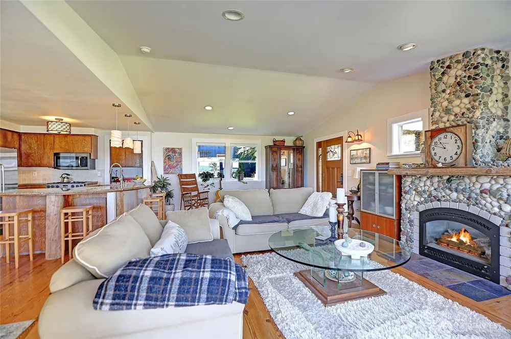610 Maple Heights Road Camano Island, WA 98282