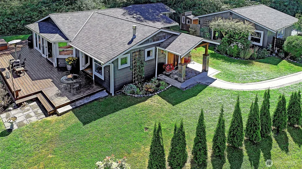 610 Maple Heights Road Camano Island, WA 98282