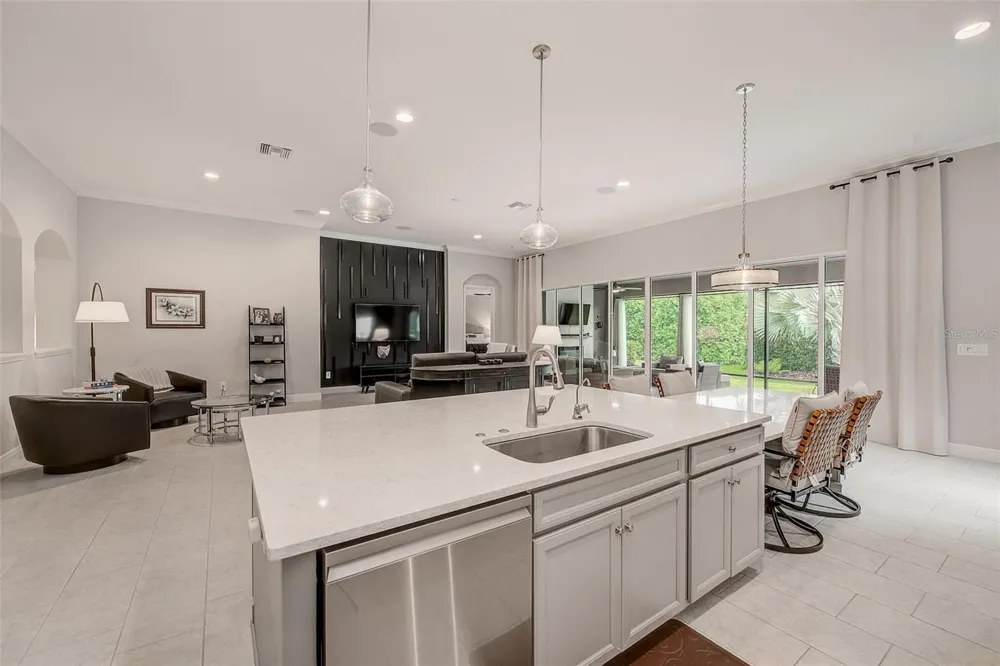 6916 NEOPOLITAN COURT Apollo Beach, FL 33572