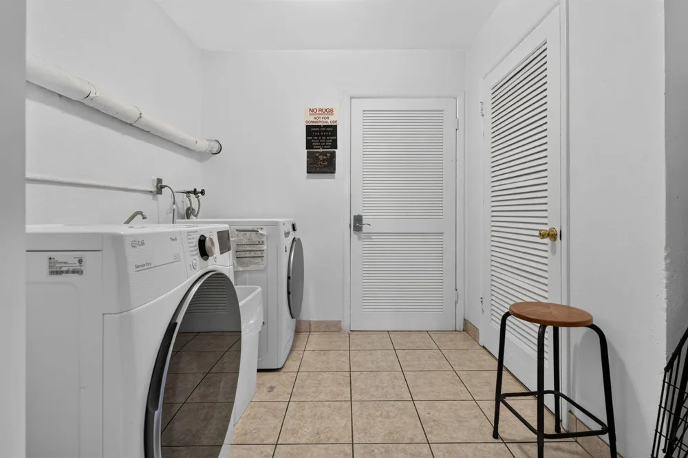 100 SHORE COURT #311 North Palm Beach, FL 33408