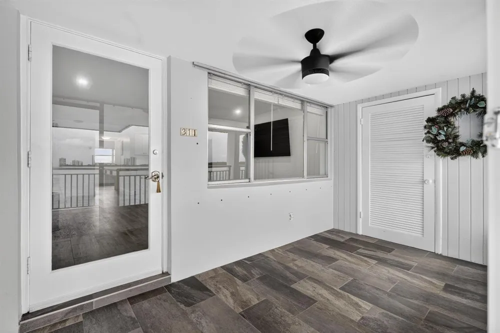 100 SHORE COURT #311 North Palm Beach, FL 33408