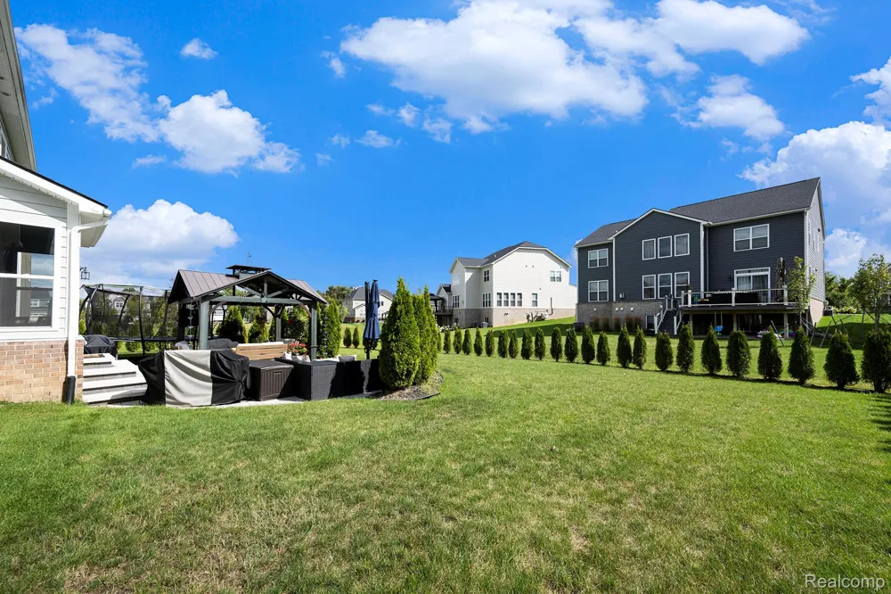 53213 Bay Laurel Lane Lyon Charter Township, MI 48178