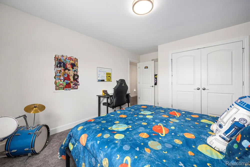 53213 Bay Laurel Lane Lyon Charter Township, MI 48178