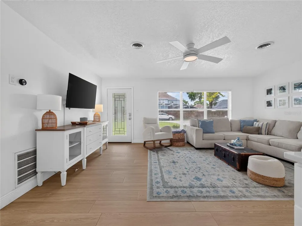1146 DONALD AVENUE Altamonte Springs, FL 32714