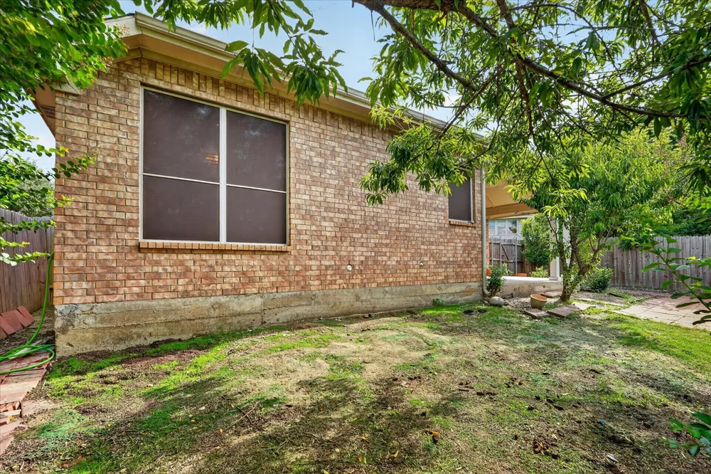 419 Red Sage Lane Duncanville, TX 75137