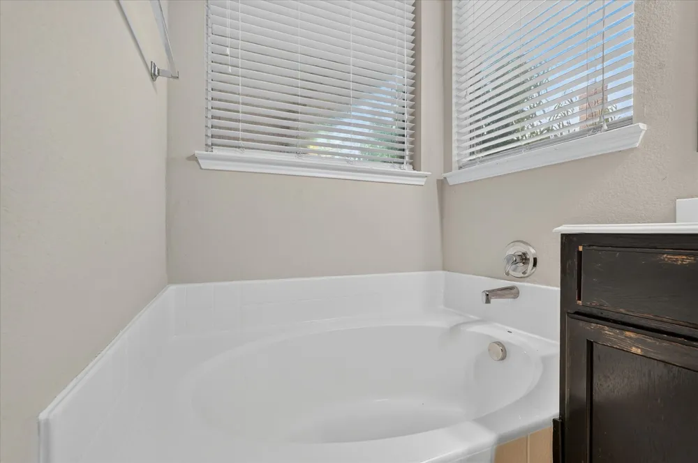 419 Red Sage Lane Duncanville, TX 75137