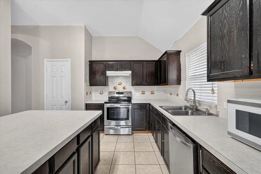 419 Red Sage Lane Duncanville, TX 75137