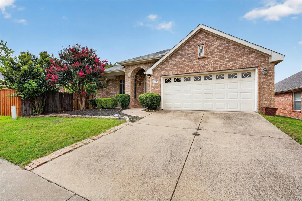 419 Red Sage Lane Duncanville, TX 75137