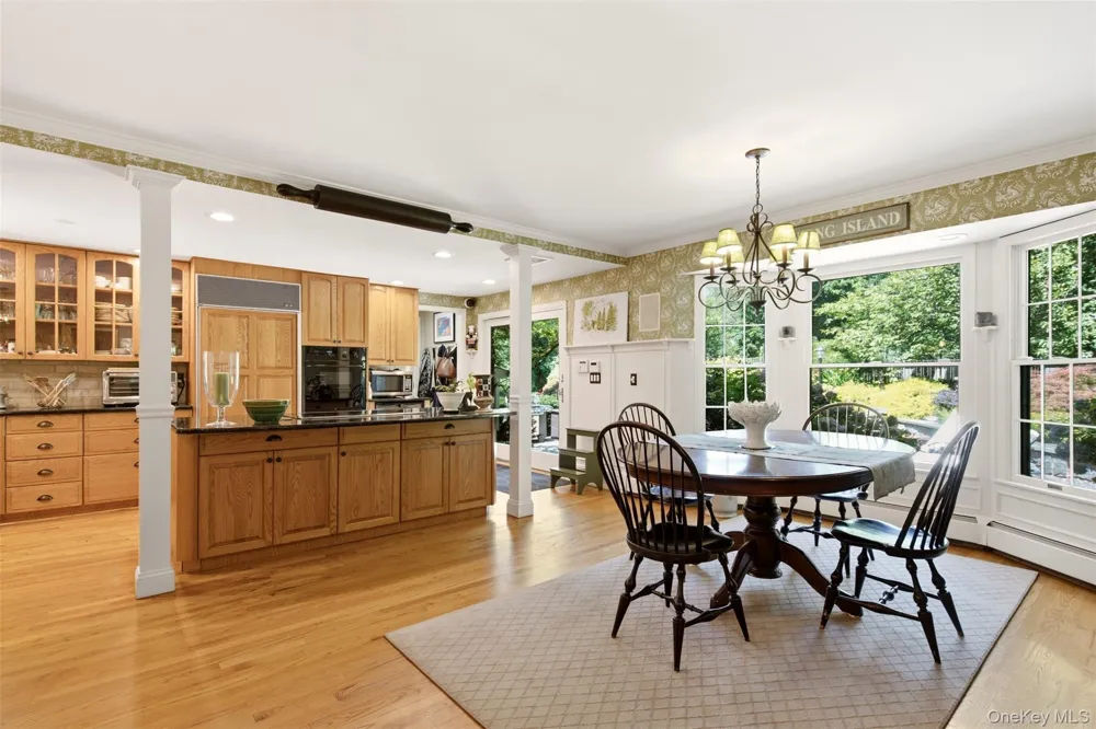 7 Private Road Huntington, NY 11743