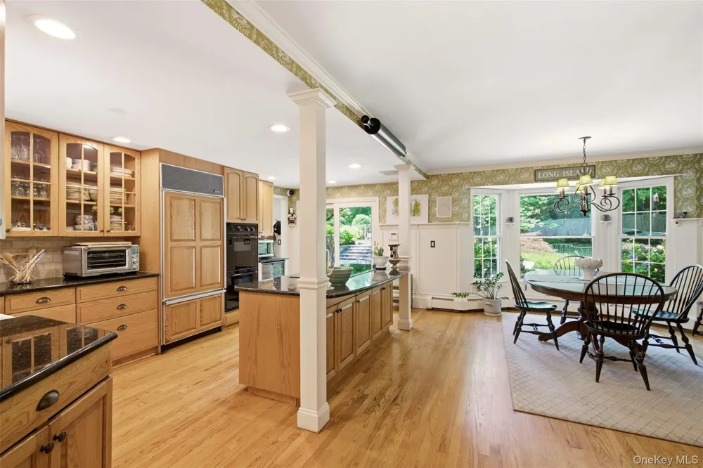 7 Private Road Huntington, NY 11743