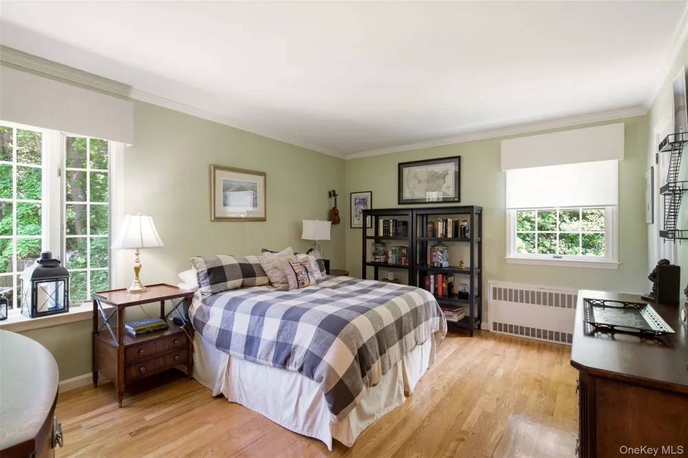 7 Private Road Huntington, NY 11743