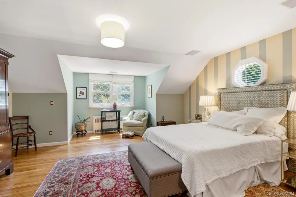 7 Private Road Huntington, NY 11743