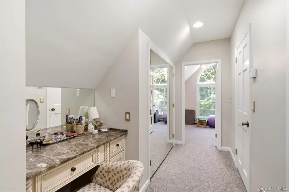 7 Private Road Huntington, NY 11743