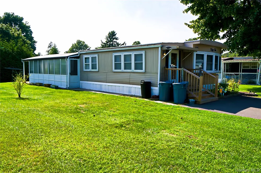703 Fresh Pond Avenue #55 Calverton, NY 11933