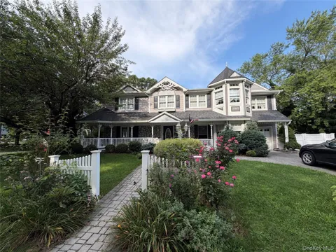 24 Arlington Avenue