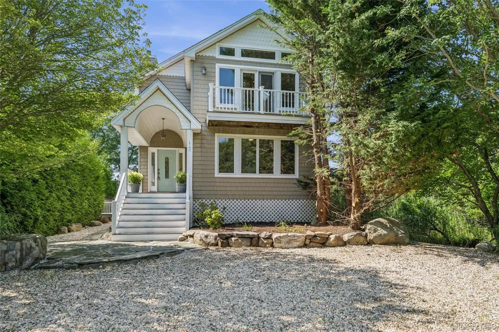 155 2nd Avenue Peconic, NY 11958