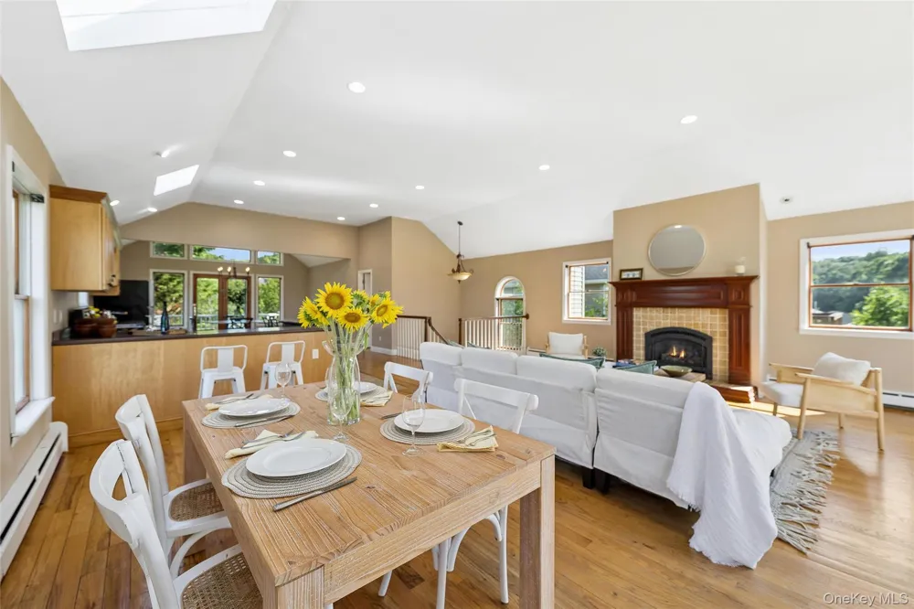 155 2nd Avenue Peconic, NY 11958