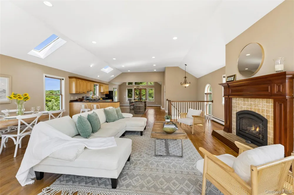 155 2nd Avenue Peconic, NY 11958