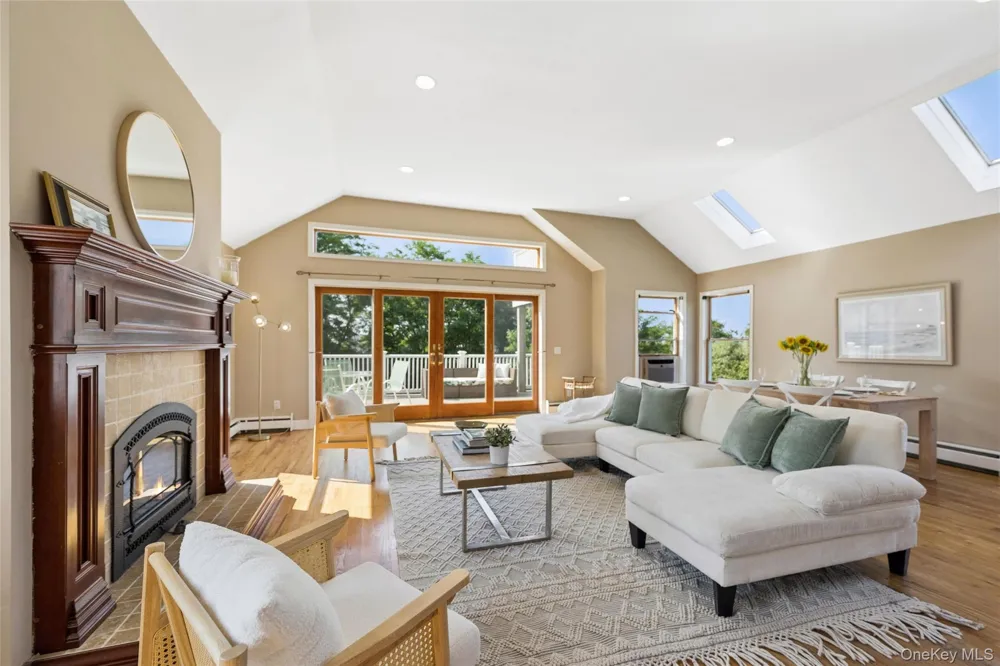 155 2nd Avenue Peconic, NY 11958