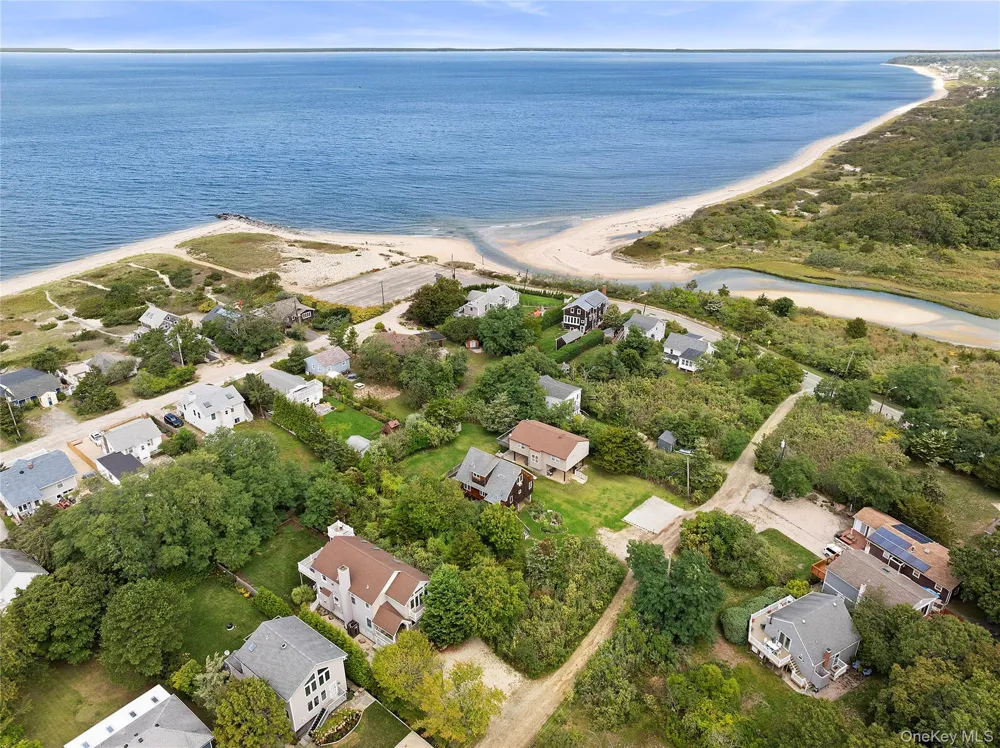 155 2nd Avenue Peconic, NY 11958