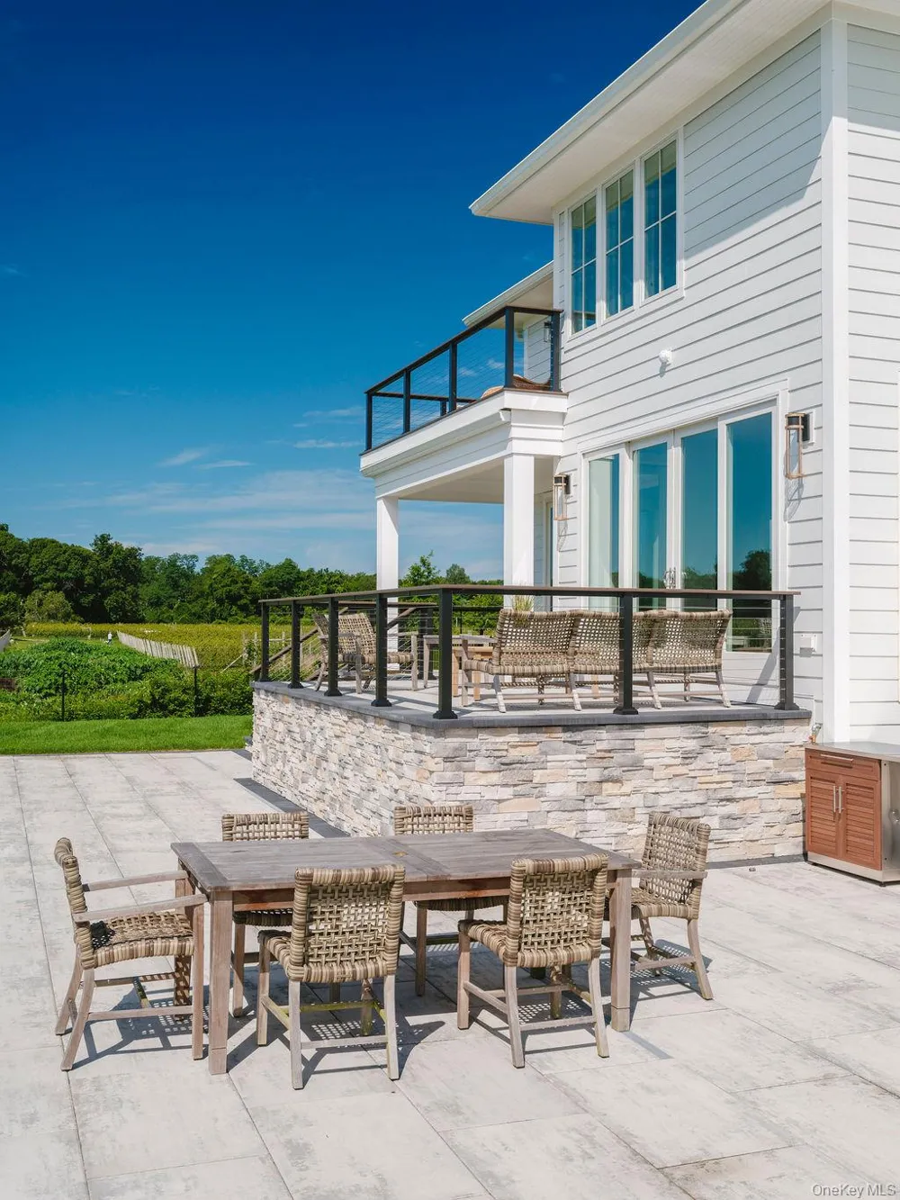 1135 Wildberry Lane Southold, NY 11971