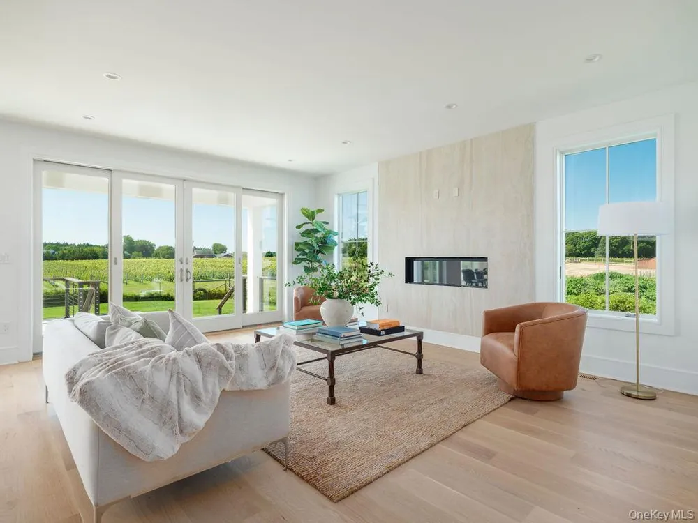 1135 Wildberry Lane Southold, NY 11971