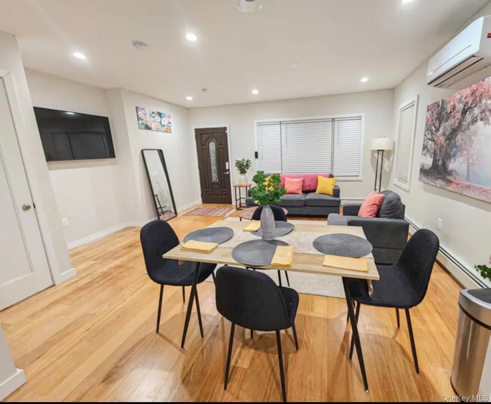 119-22 190th Street #1 Saint Albans, NY 11412