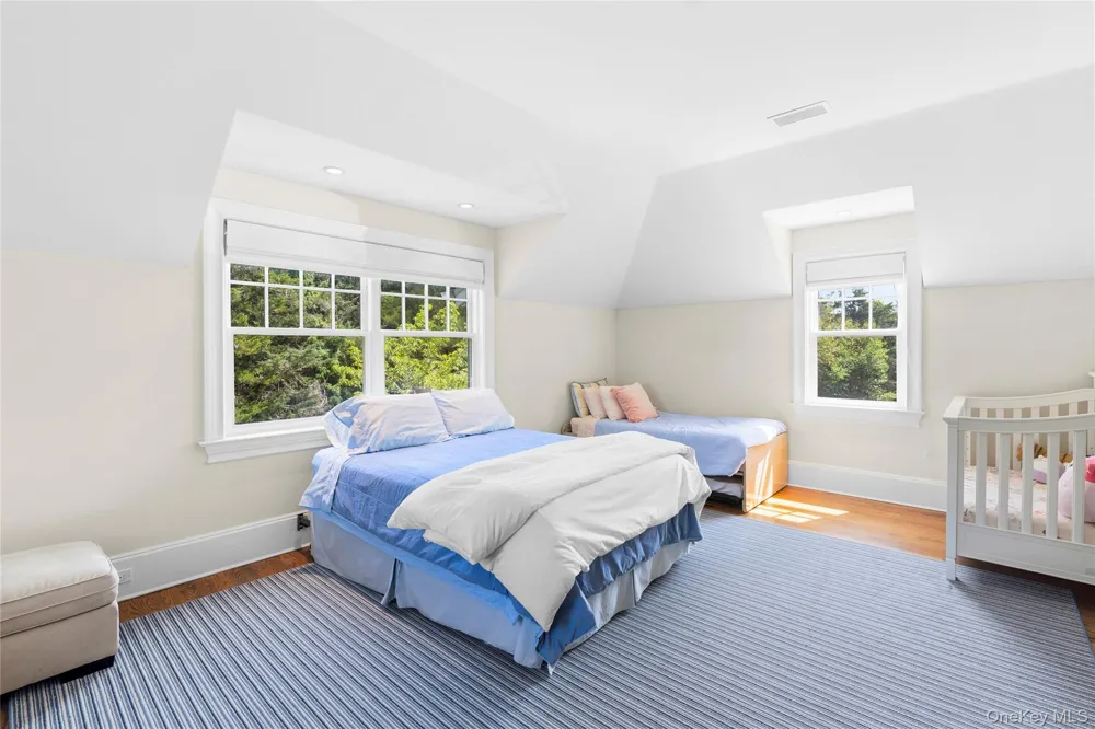 19 Jagger Lane Westhampton, NY 11977