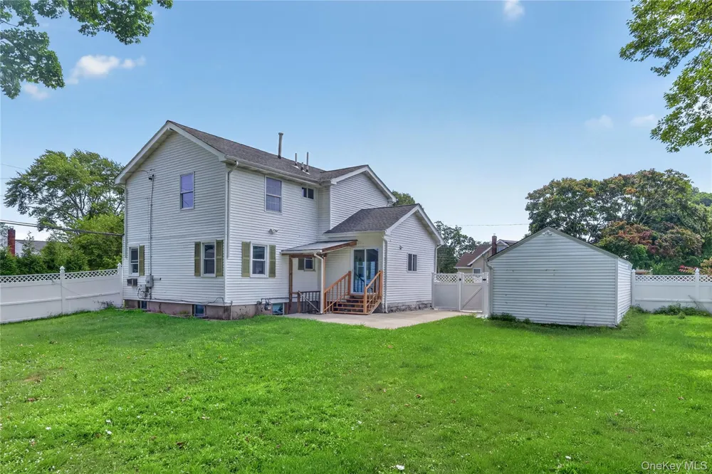 72 Peckham Avenue Islip, NY 11751