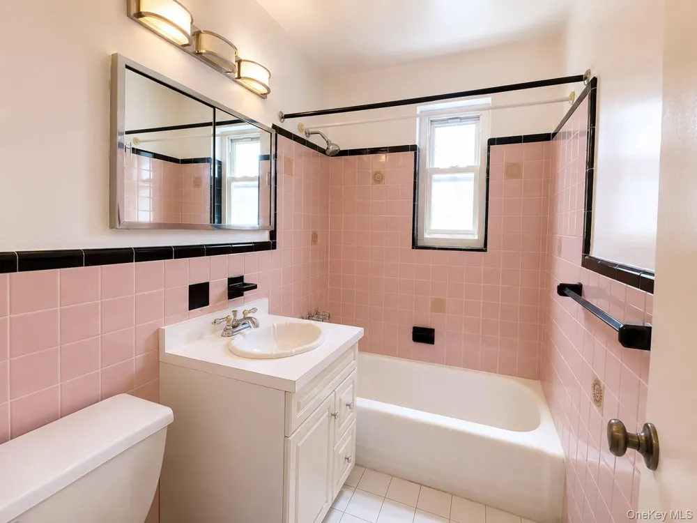15-98 212 STREET #276 Bayside, NY 11360