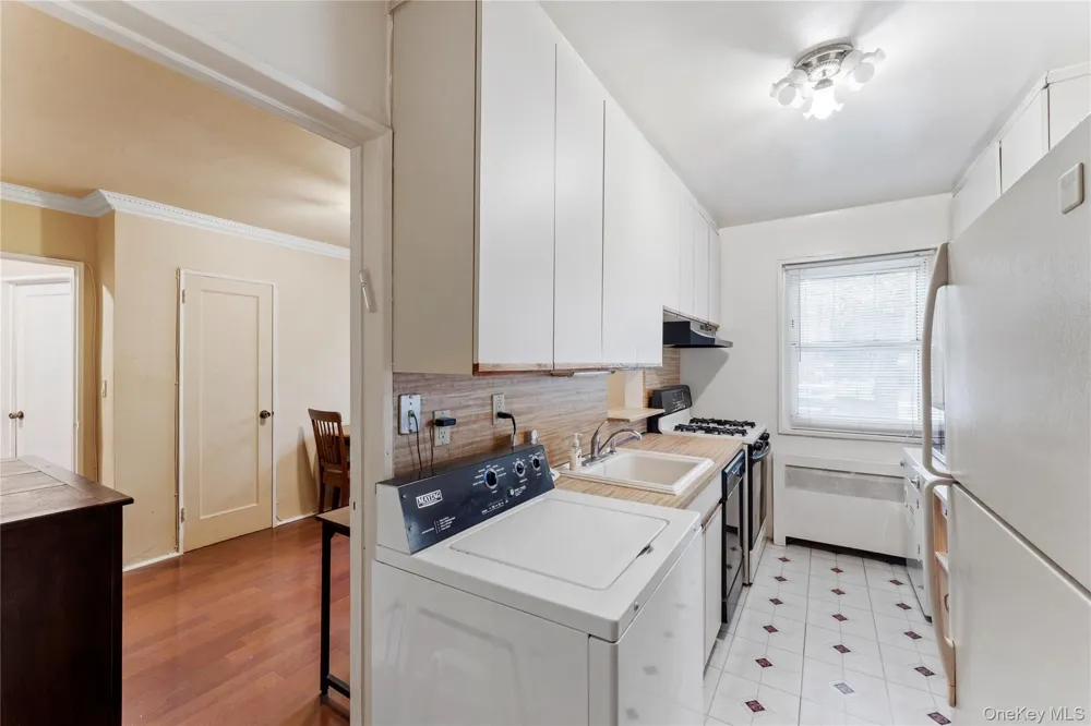 251-29 61st Avenue ##719 Little Neck, NY 11362