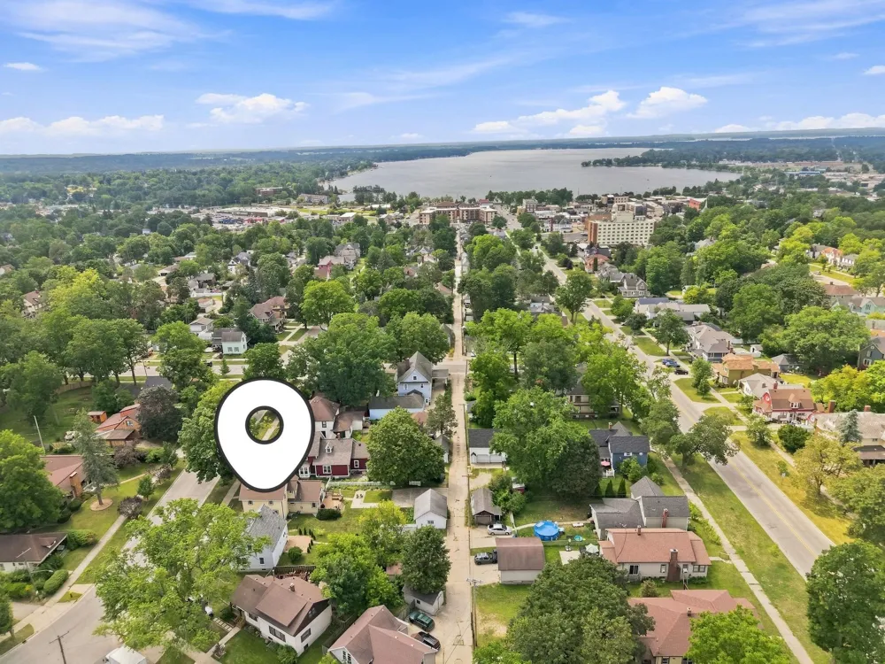 521 E Chapin Street Cadillac City, MI 49601