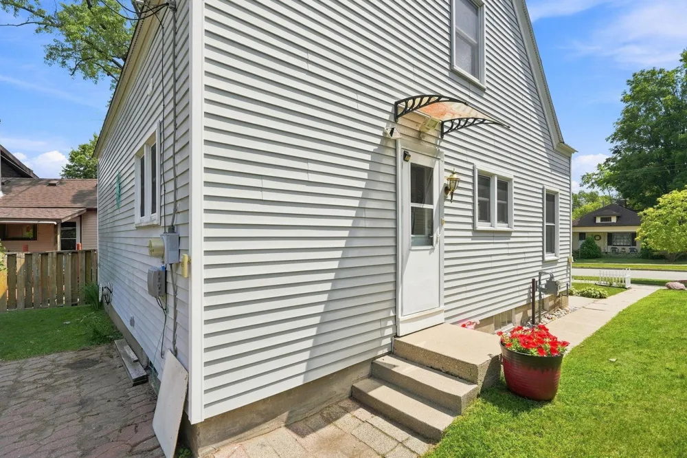 521 E Chapin Street Cadillac City, MI 49601