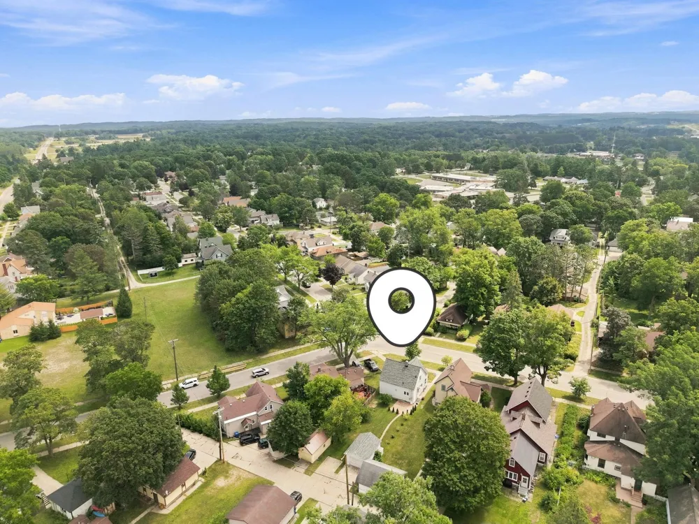 521 E Chapin Street Cadillac City, MI 49601