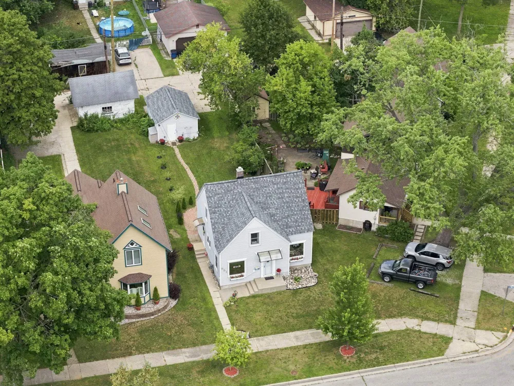 521 E Chapin Street Cadillac City, MI 49601