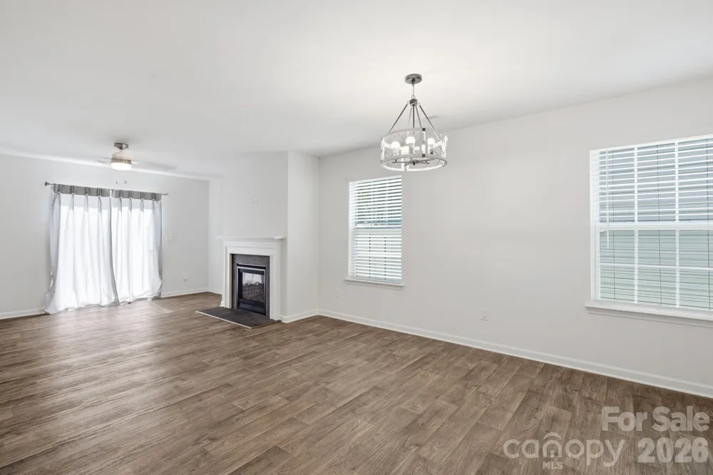 3168 Green Apple Drive Dallas, NC 28034