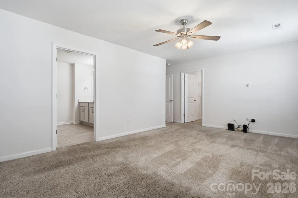 3168 Green Apple Drive Dallas, NC 28034