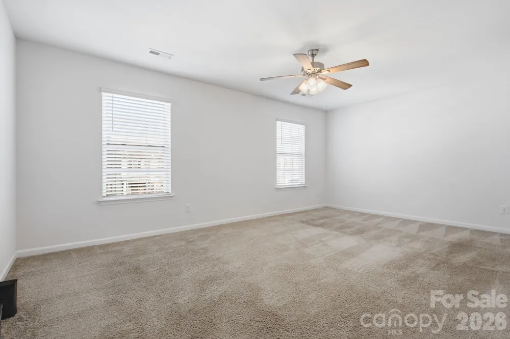 3168 Green Apple Drive Dallas, NC 28034