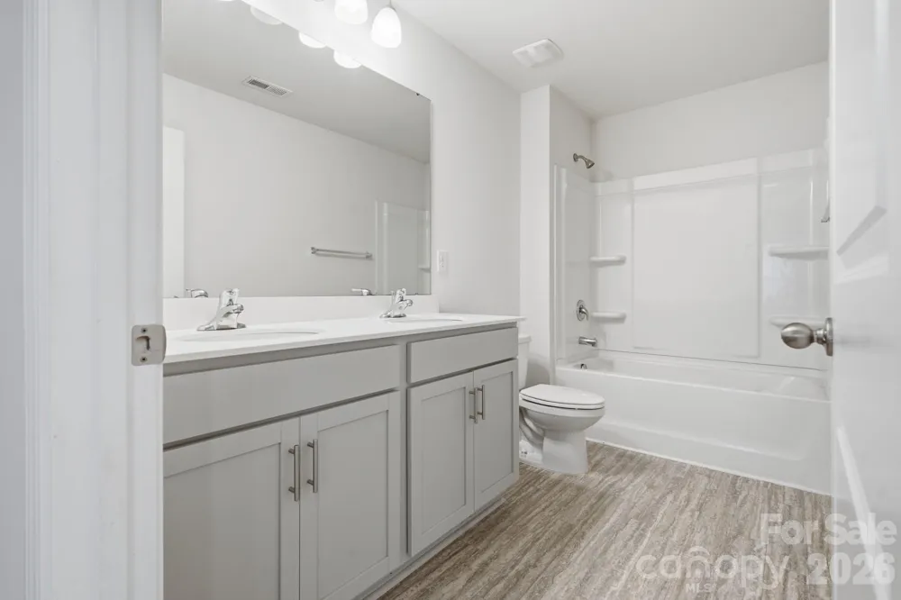 3168 Green Apple Drive Dallas, NC 28034