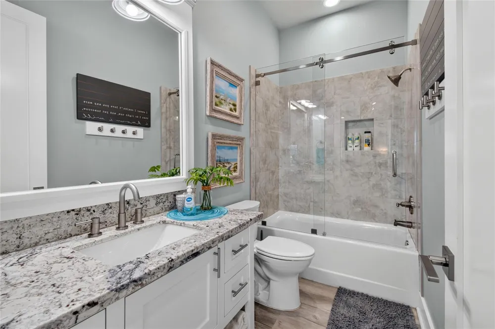 937 S Cove Crystal Beach, TX 77650