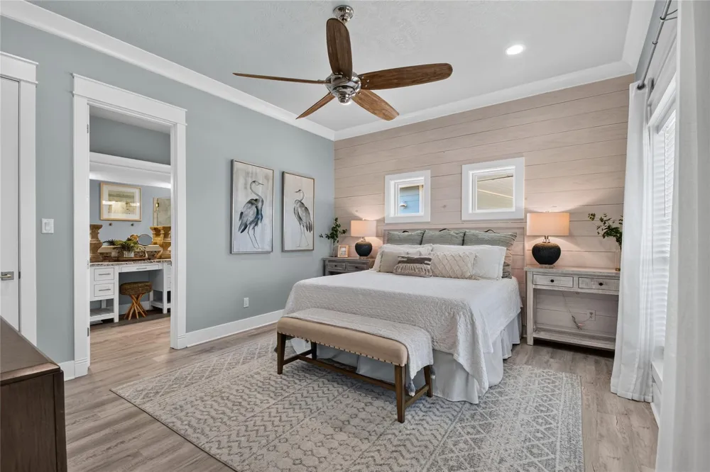 937 S Cove Crystal Beach, TX 77650