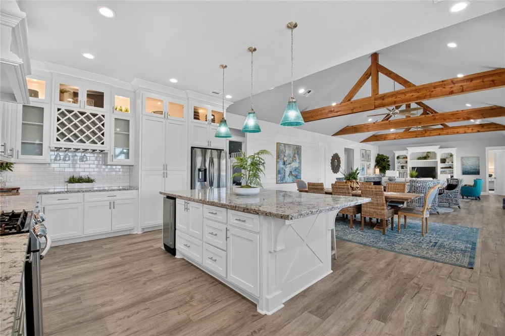 937 S Cove Crystal Beach, TX 77650