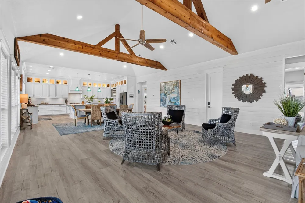 937 S Cove Crystal Beach, TX 77650