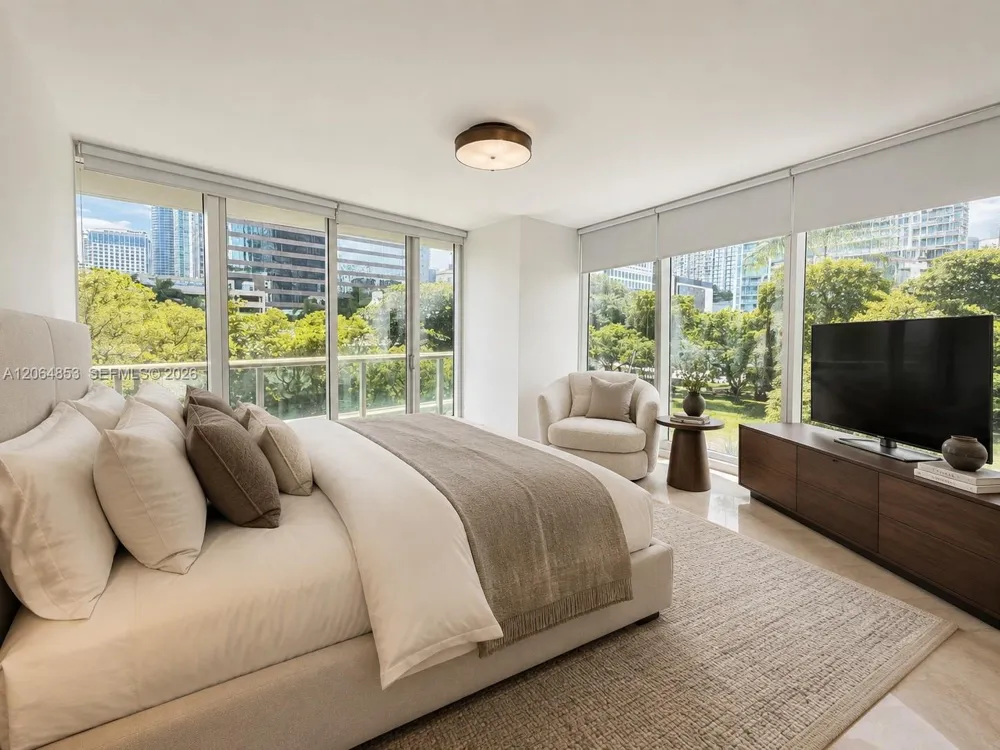 495 Brickell Ave #411 Miami, FL 33131