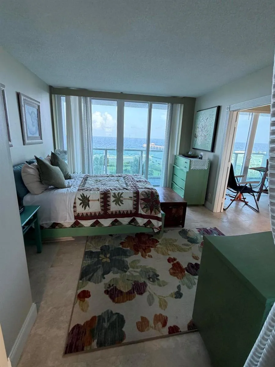 333 NE 21ST AVENUE #814 Deerfield Beach, FL 33441