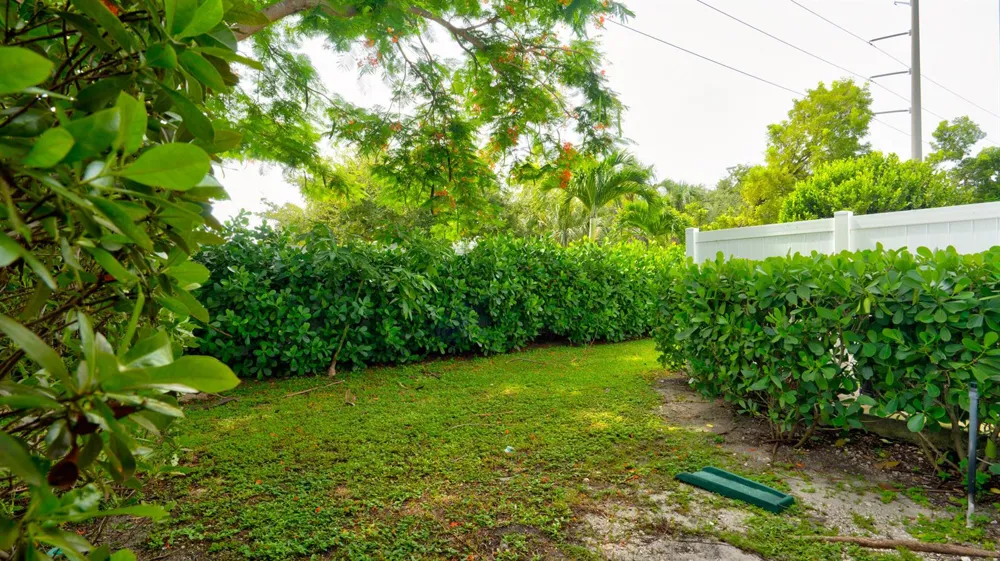 576 PARSONS WAY Deerfield Beach, FL 33442