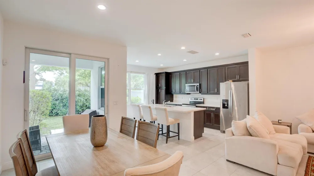 576 PARSONS WAY Deerfield Beach, FL 33442