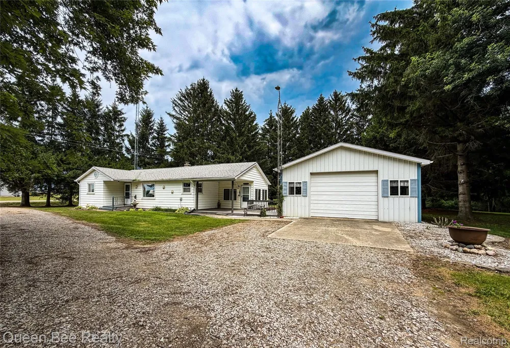9012 Lincoln Road Sand Beach Township, MI 48441