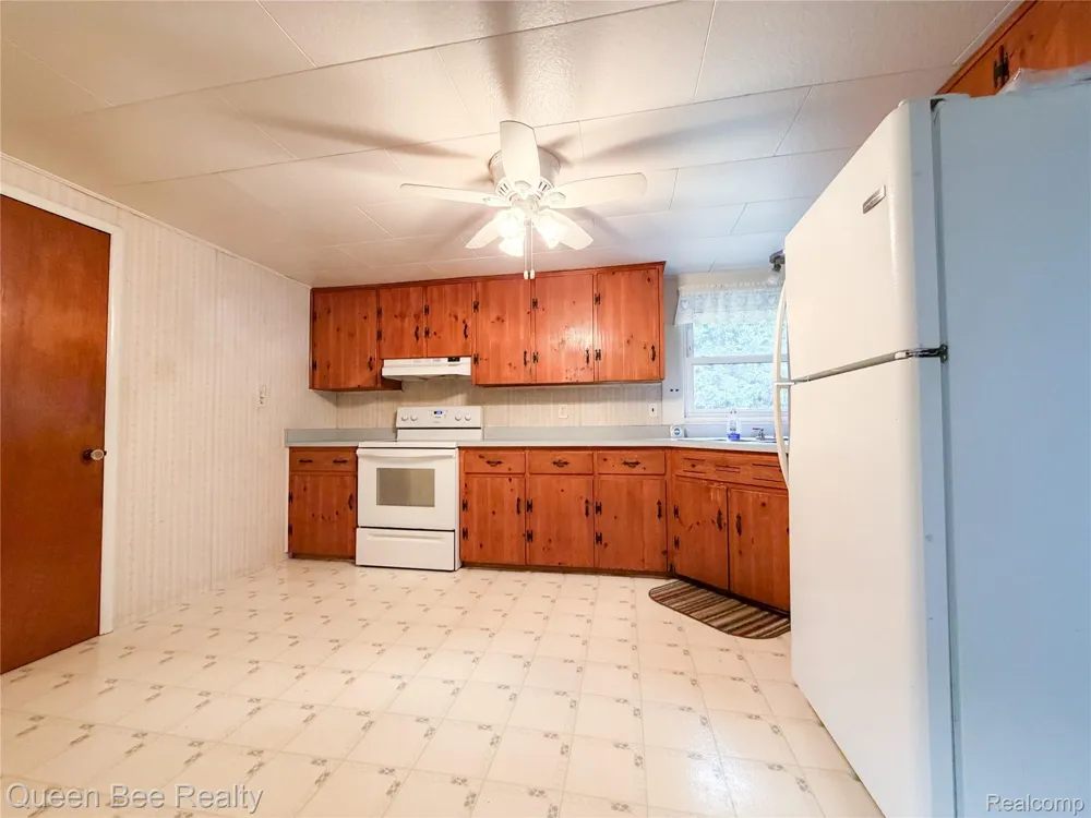 9012 Lincoln Road Sand Beach Township, MI 48441