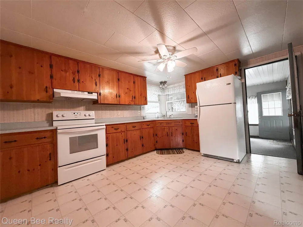 9012 Lincoln Road Sand Beach Township, MI 48441